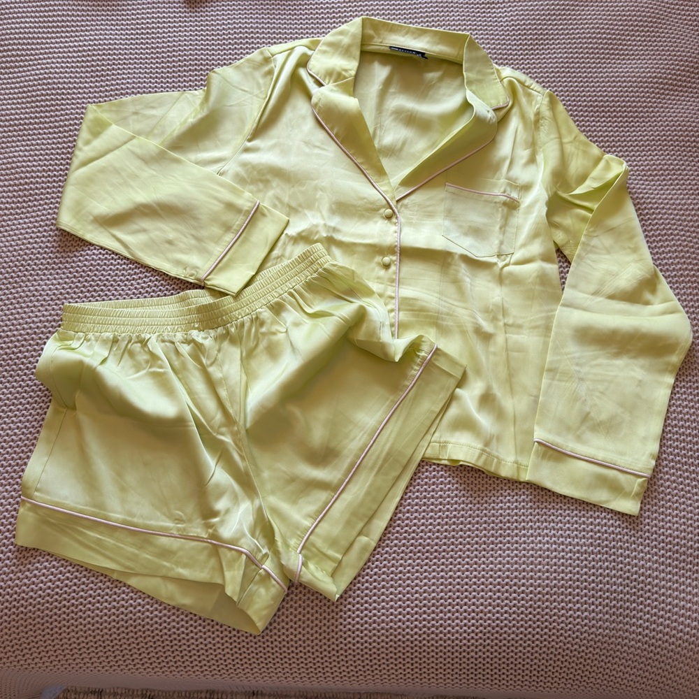 ASOS Design Satin Lemon Women’s Lounge co-ord shorts set